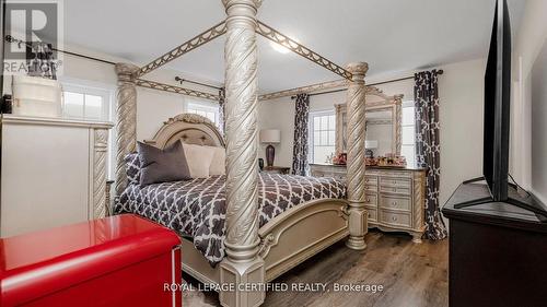 16 - 185 Bedrock Drive, Hamilton, ON - Indoor Photo Showing Bedroom