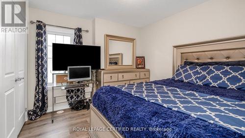 16 - 185 Bedrock Drive, Hamilton, ON - Indoor Photo Showing Bedroom