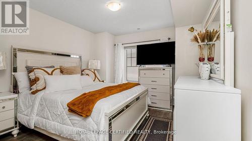 16 - 185 Bedrock Drive, Hamilton, ON - Indoor Photo Showing Bedroom