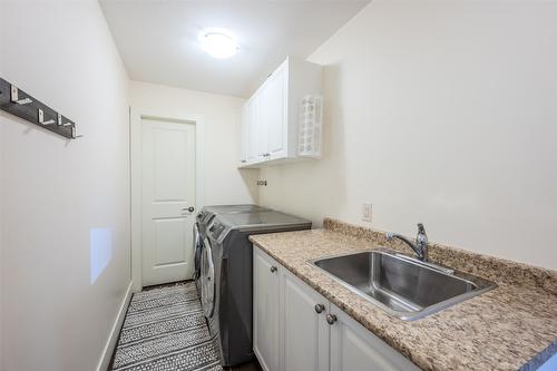 102-14395 Herron Road, Summerland, BC - Indoor Photo Showing Laundry Room