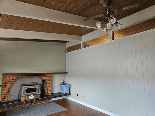 1084 Dynes Avenue, Penticton, BC - Indoor With Fireplace