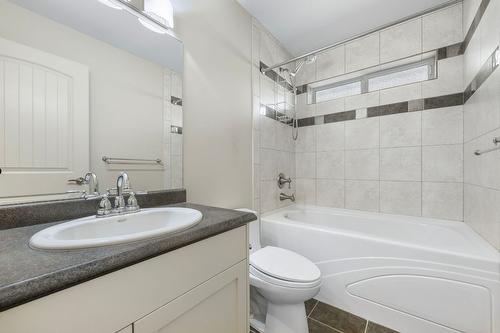 590 Arbor View Drive, Kelowna, BC - Indoor Photo Showing Bathroom