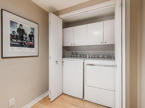 Salle de lavage - 303-1315 Rue Notre-Dame O., Montréal (Ville-Marie), QC - Indoor Photo Showing Laundry Room