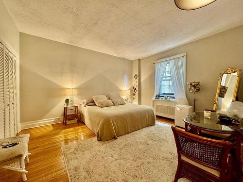 Bedroom - 6-2174 Rue Sherbrooke O., Montréal (Ville-Marie), QC - Indoor Photo Showing Bedroom