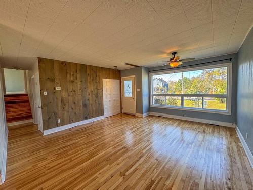 Living room - 132 Rue Principale, Grenville, QC - Indoor Photo Showing Other Room