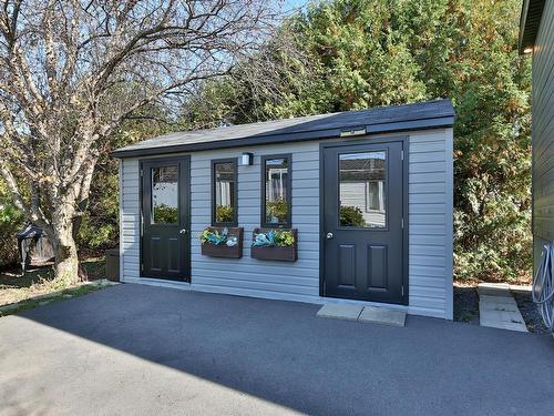 Shed - 27 Rue Francine, Saint-Jean-Sur-Richelieu, QC - Outdoor