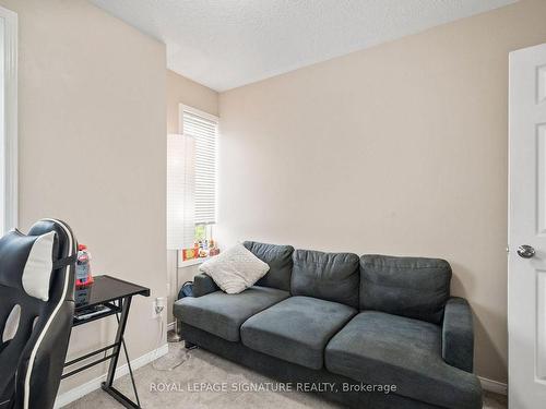 114-4950 Winston Churchill Blvd E, Mississauga, ON - Indoor Photo Showing Living Room