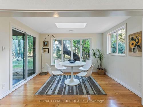 27 John St N, Caledon, ON - Indoor Photo Showing Dining Room