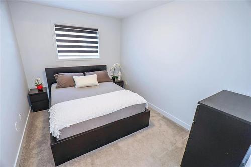 763 Hector Avenue, Winnipeg, MB - Indoor Photo Showing Bedroom