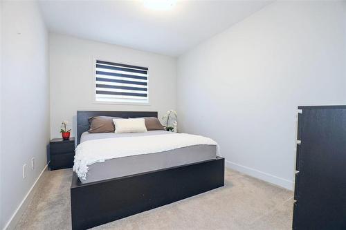 763 Hector Avenue, Winnipeg, MB - Indoor Photo Showing Bedroom