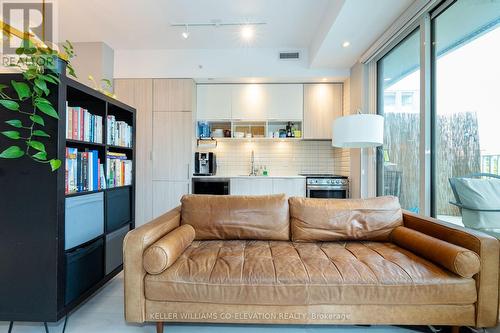 318 - 60 Tannery Road, Toronto, ON - Indoor Photo Showing Living Room