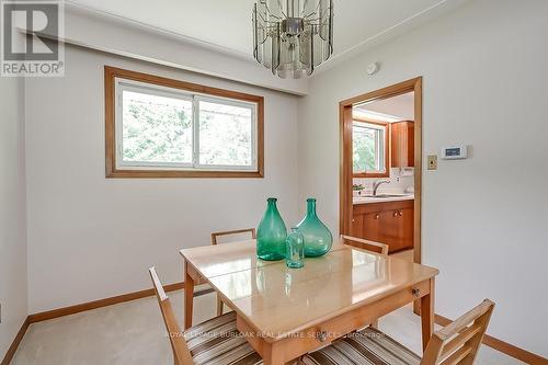 368 East Side Crescent, Burlington, ON - Indoor Photo Showing Dining Room