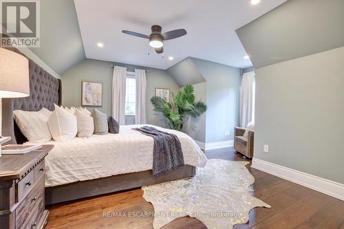 48 Palomino Drive, Hamilton, ON - Indoor Photo Showing Bedroom