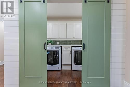 48 Palomino Drive, Hamilton, ON - Indoor Photo Showing Laundry Room