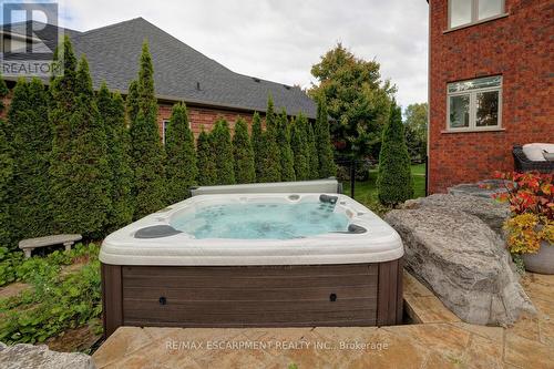 48 Palomino Drive, Hamilton, ON - Outdoor