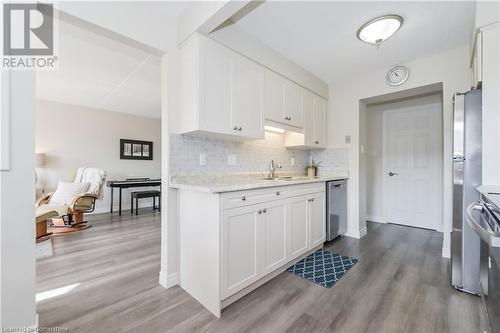 215 Scotland Street Unit# 306, Fergus, ON - Indoor Photo Showing Kitchen