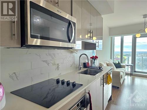 805 Carling Avenue Unit#3103, Ottawa, ON - Indoor Photo Showing Kitchen With Upgraded Kitchen