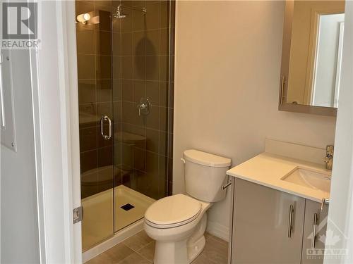 805 Carling Avenue Unit#3103, Ottawa, ON - Indoor Photo Showing Bathroom