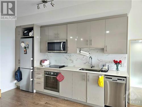 3103 - 805 Carling Avenue, Ottawa, ON - Indoor Photo Showing Kitchen