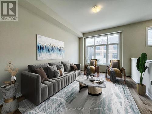 26 Millman Lane, Richmond Hill, ON - Indoor Photo Showing Living Room