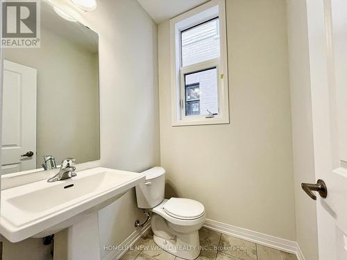 26 Millman Lane, Richmond Hill, ON - Indoor Photo Showing Bathroom