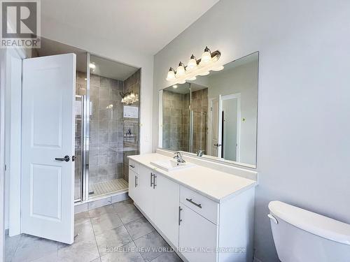 26 Millman Lane, Richmond Hill, ON - Indoor Photo Showing Bathroom