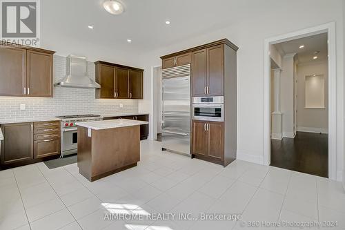 67 Menotti Drive, Richmond Hill, ON - Indoor Photo Showing Kitchen