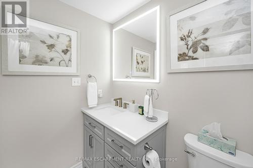 209 - 5070 Fairview Street, Burlington, ON - Indoor Photo Showing Bathroom