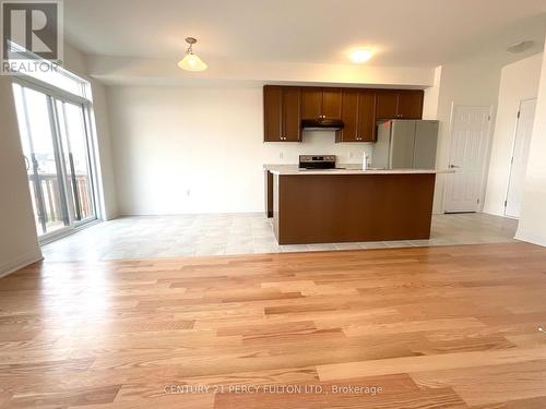 242 Port Crescent, Welland, ON - Indoor Photo Showing Kitchen