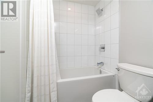 1285 Cahill Drive Unit#1604, Ottawa, ON - Indoor Photo Showing Bathroom