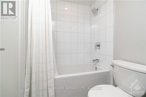 1604 - 1285 Cahill Drive, Ottawa, ON - Indoor Photo Showing Bathroom