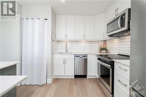 1285 Cahill Drive Unit#1604, Ottawa, ON - Indoor Photo Showing Kitchen With Stainless Steel Kitchen With Upgraded Kitchen