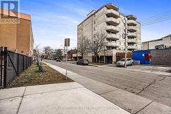 702 - 21 EAST AVENUE S  Hamilton, ON L8N 2T3