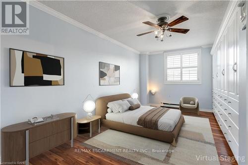 702 - 21 East Avenue S, Hamilton, ON - Indoor Photo Showing Bedroom