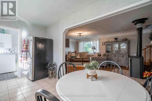 329 Margaret Avenue, Hamilton, ON - Indoor Photo Showing Dining Room