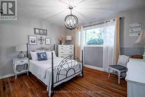 329 Margaret Avenue, Hamilton, ON - Indoor Photo Showing Bedroom