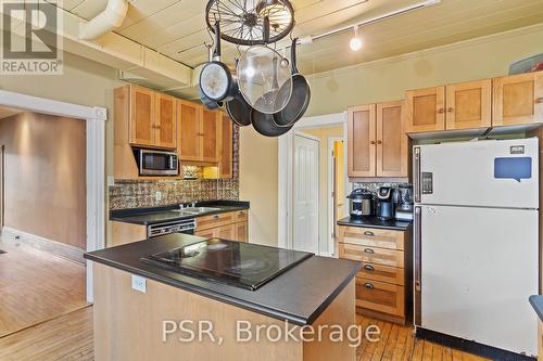 1020 Bala Falls Road, Muskoka Lakes, ON - Indoor Photo Showing Kitchen