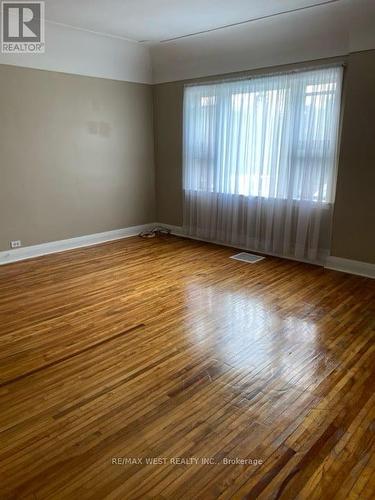 2345 Snyder Road E, Kitchener, ON - Indoor Photo Showing Other Room