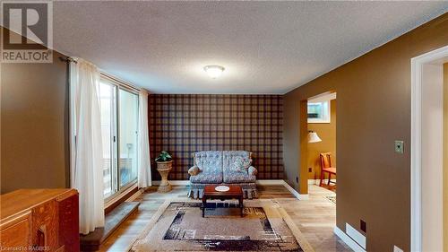 63 Greyview Drive, Markdale, ON - Indoor Photo Showing Other Room