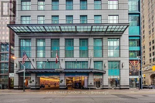 3703 - 311 Bay Street, Toronto, ON - Outdoor