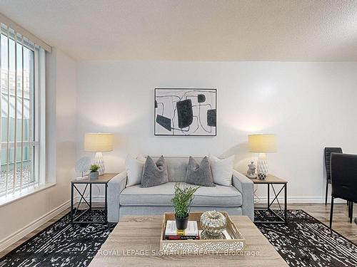 207-29 Pemberton Ave, Toronto, ON - Indoor Photo Showing Living Room