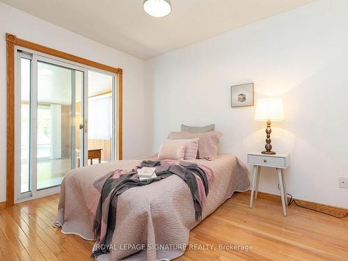 40 Hart Ave, Toronto, ON - Indoor Photo Showing Bedroom