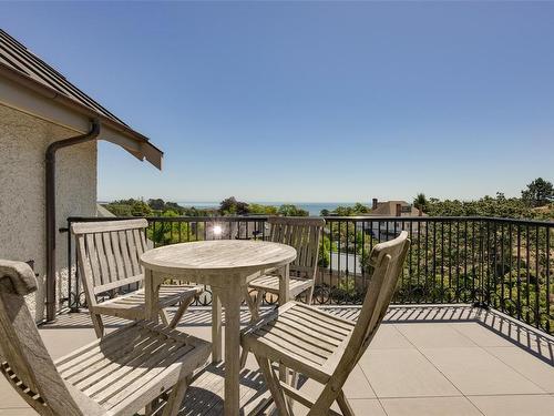 520 Island Rd, Oak Bay, BC 