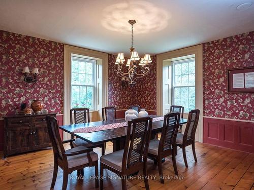 8268 Canyon Rd, Milton, ON - Indoor Photo Showing Dining Room