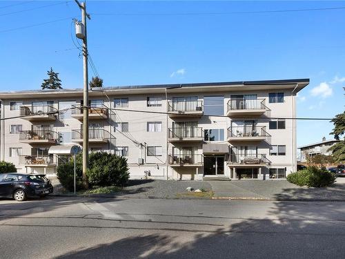 5-1630 Crescent View Dr, Nanaimo, BC - Outdoor With Balcony