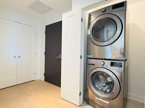 Hall d'entrÃ©e - 704-399 Rue De La Rotonde, Montréal (Verdun/Île-Des-Soeurs), QC - Indoor Photo Showing Laundry Room