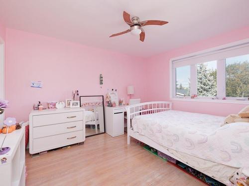 Chambre Ã Â coucher - 142 Av. Willowbank, Pointe-Claire, QC - Indoor Photo Showing Bedroom