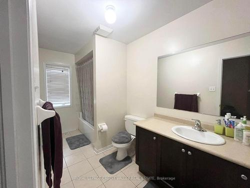 72 Kilrea Way, Brampton, ON - Indoor Photo Showing Bathroom