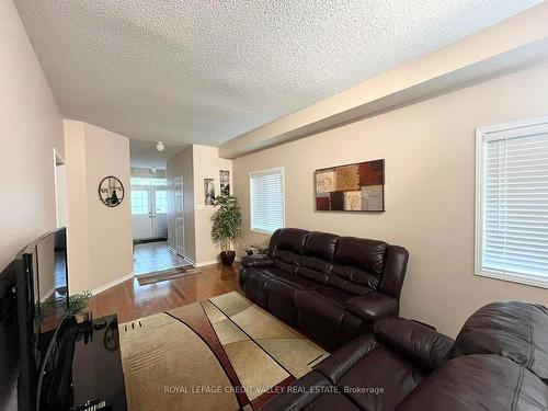 72 Kilrea Way, Brampton, ON - Indoor Photo Showing Living Room