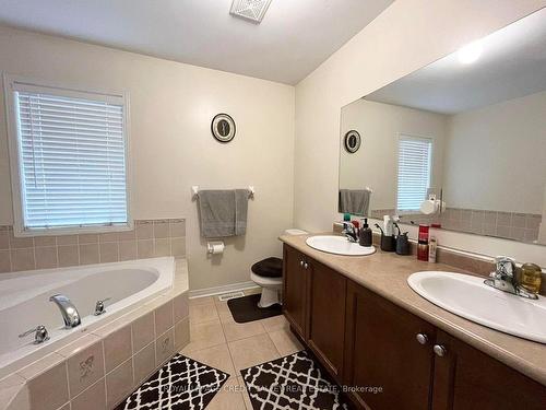 72 Kilrea Way, Brampton, ON - Indoor Photo Showing Bathroom